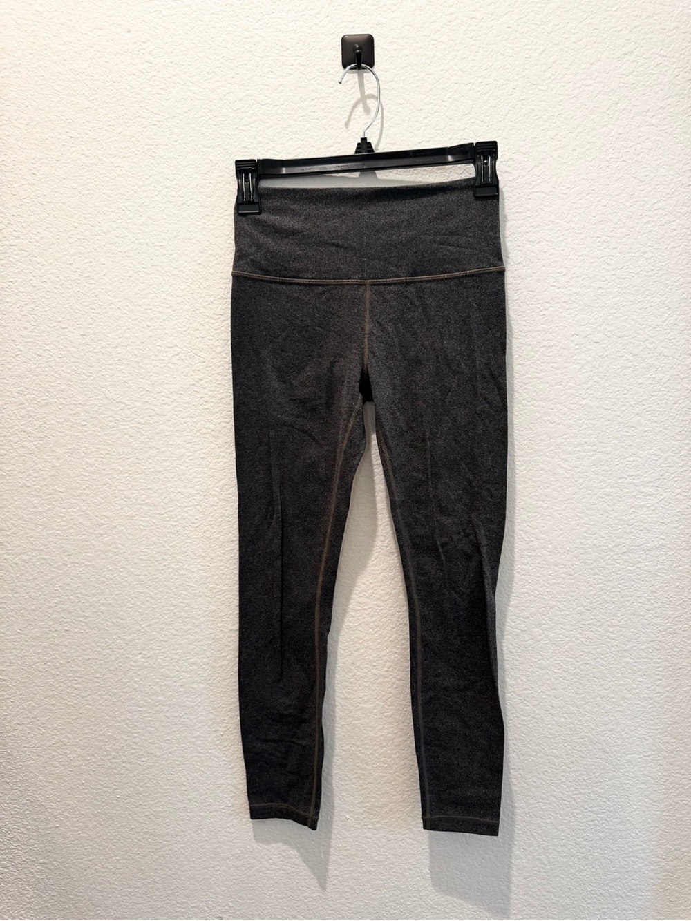 Athleta Elation 7/8 Tight in Dark Gray - Size XS